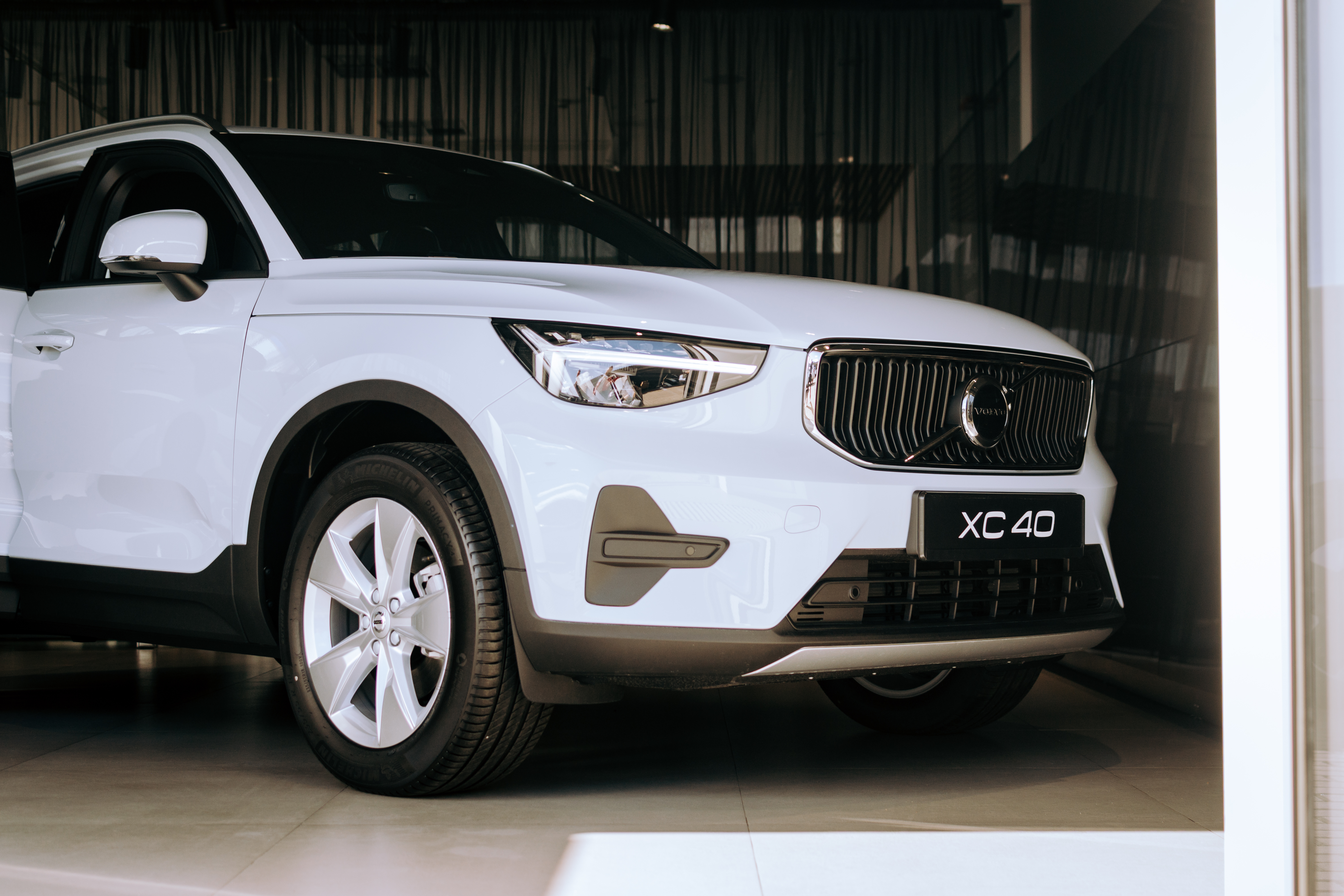 Volvo XC40 за донат: Фонд Сергія Притули та «Боривітер» розіграють новий кросовер у прямому ефірі «Телебачення Торонто»